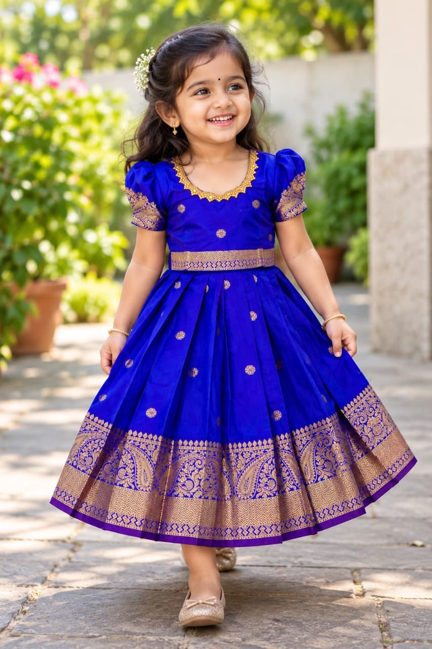 Pattu pavadai set